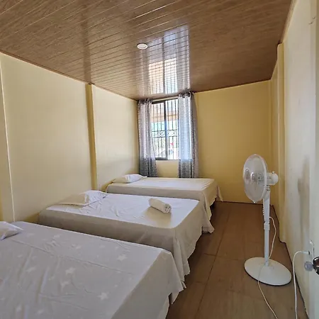 Apartamentos Amarillos